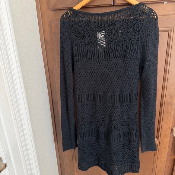 Abercrombie & Fitch Elegant Black Knit Dress - Picture 4 of 5